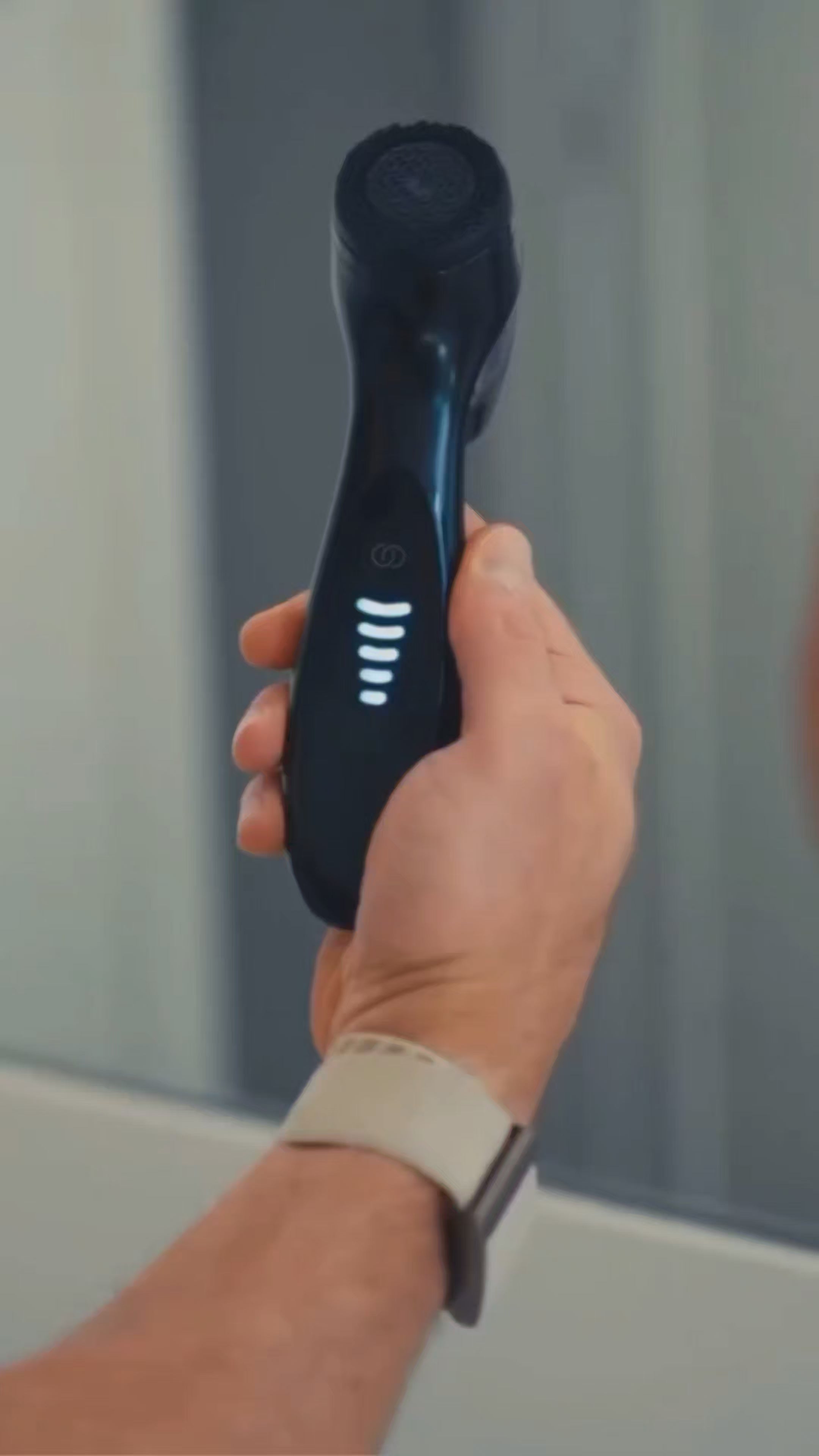 ageLOC LumiSpa iO Smart Facial Cleansing Device - Premium Power Bundle | KZ LUXURY