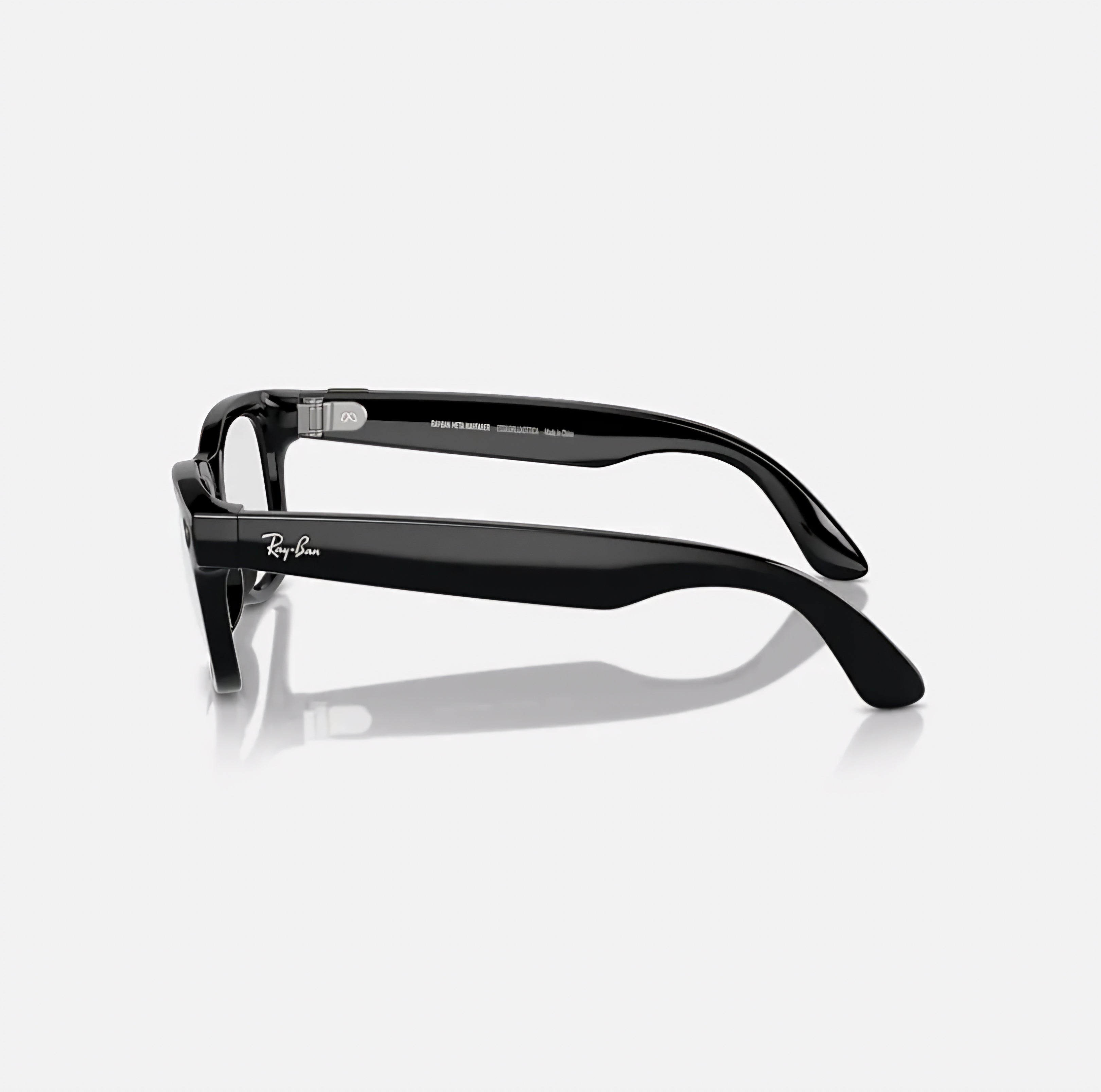 Ray-Ban Meta Wayfarer Smart Glasses | Audio & Camera Technology